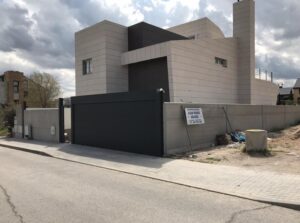 chalet villa nueva